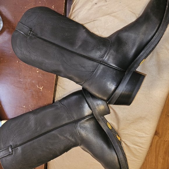 NWT Tony Lama Men's Black Oiled Cowhide work boots, size 11, Vibram soles - Picture 12 of 14